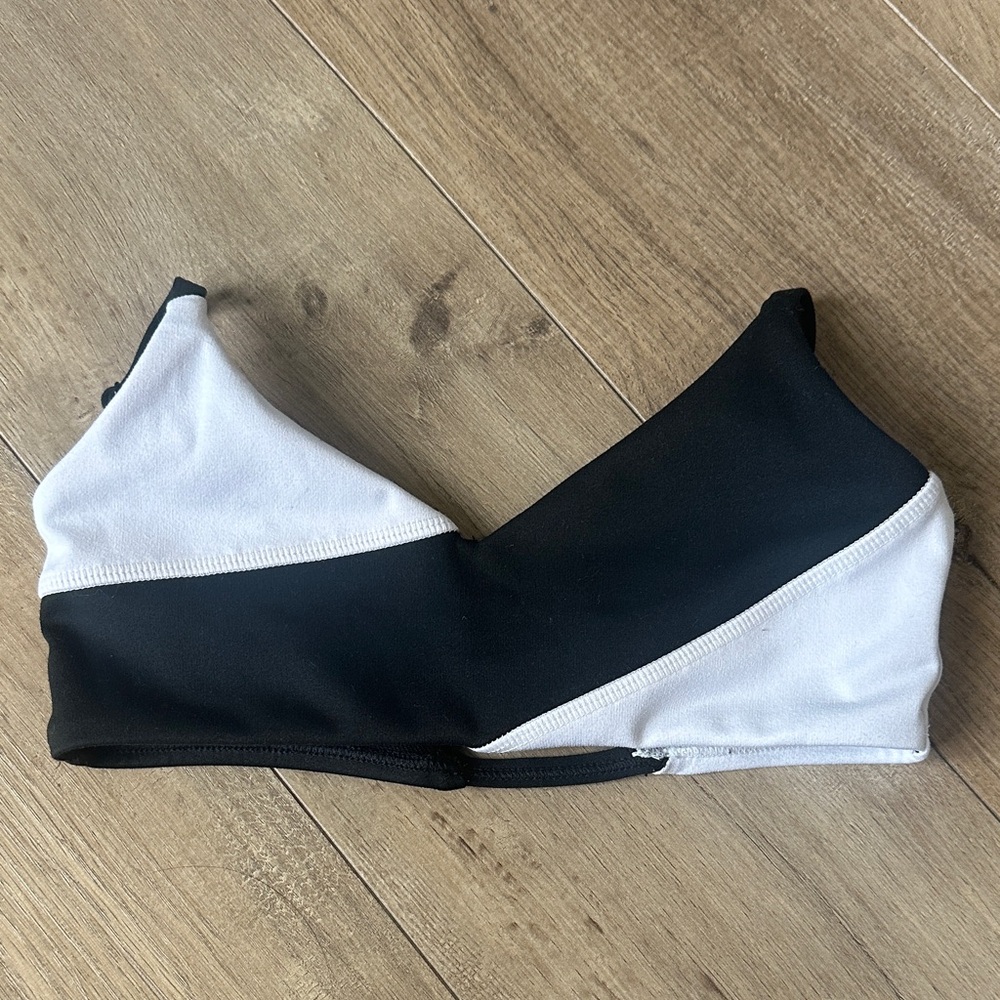 Jo & Jax Black and White Colorblock Bralette YM
